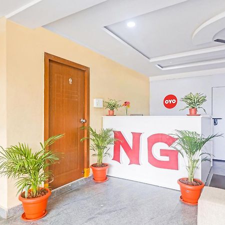 Hotel O Sri Navya Grand Near Nexus Hyderabad Exterior foto