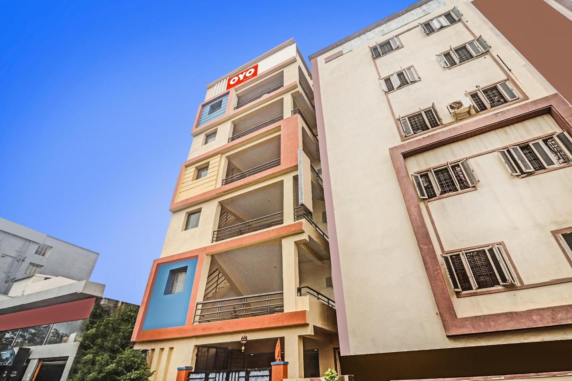 Hotel O Sri Navya Grand Near Nexus Hyderabad Exterior foto