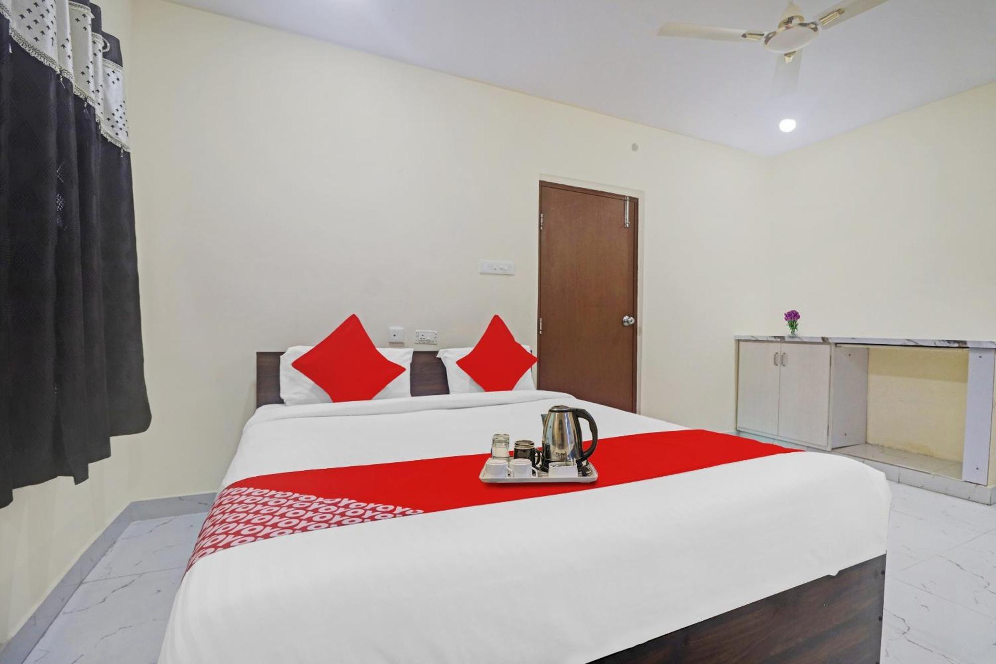 Hotel O Sri Navya Grand Near Nexus Hyderabad Exterior foto